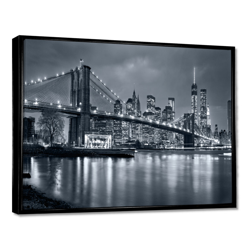 Panorama de la ville de New York la nuit, photographie sur métal, H 30 po x l 40 po, Reproduction avec cadre flottant, Noir