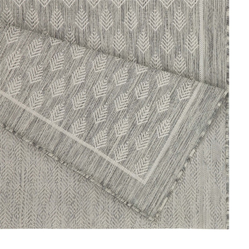 Sunshine Silver Indoor/Outdoor Area Rug, Rectangle 5'3" x 7'3