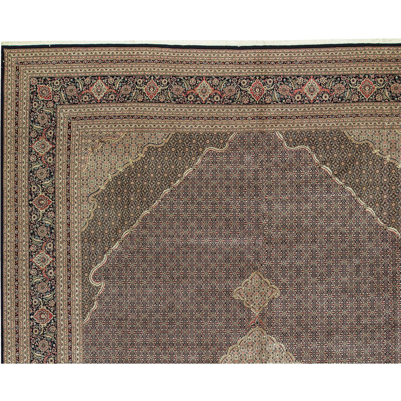 Shah Wool Oriental Area Rug
