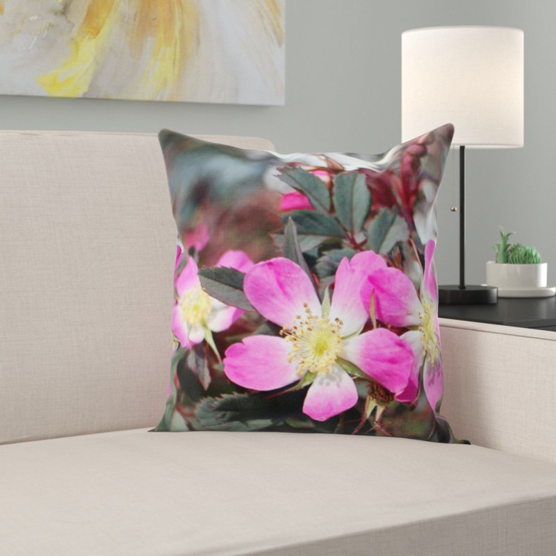 Coussin décoratif rose sauvage