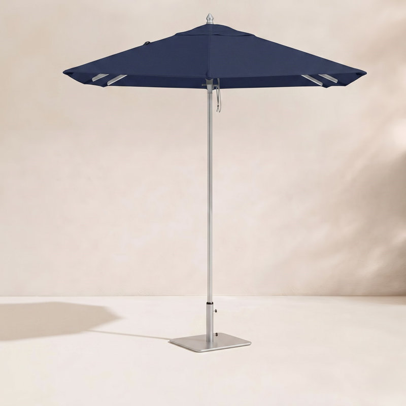 Parasol de marché 6,5 pi Toscha, Toile bleu marine Sunbrella®
