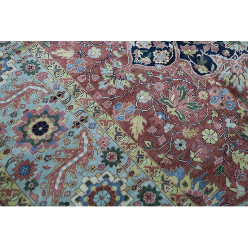 Luxurious Wool Oriental Area Rug