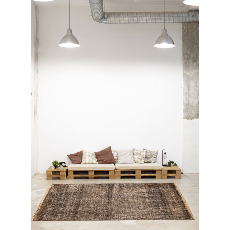 Tapis taupe Legacy 5 pi 3 po x 7 pi 7 po