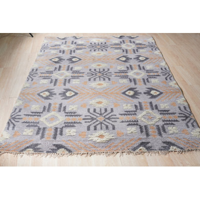 Laine Enchanting Gray Hand Knotted Wool Area Rug