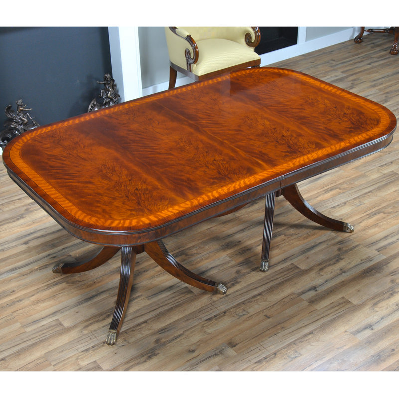 Table de salle à manger en bois massif acajou