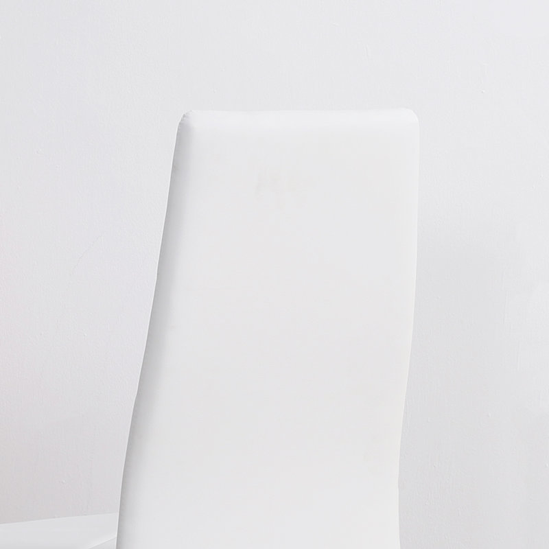 Chaise Luongo, Blanc
