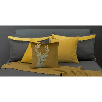 Christmas Decor Christmas Deer Pillow Covers Decorative Throw Pillow Reindeer Print Accent Pillow Case