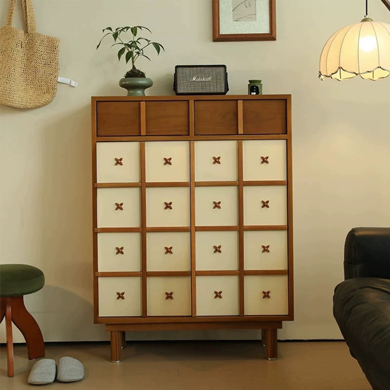 Armoire de rangement sur pied de style français