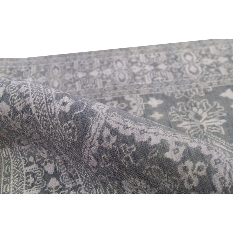 Tapis bleu clair et argent noué à la main de haute qualité