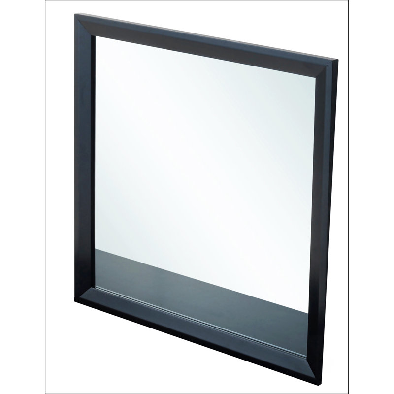 Miroir moderne et élégant avec une finition de haute qualité, idéal pour améliorer l'esthétique intérieure et offrir des reflets clairs