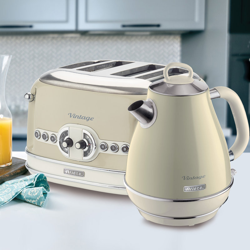 Ariete Vintage 1.7L Stainless Steel Jug Kettle with 4 Slice Toaster Set, Cream