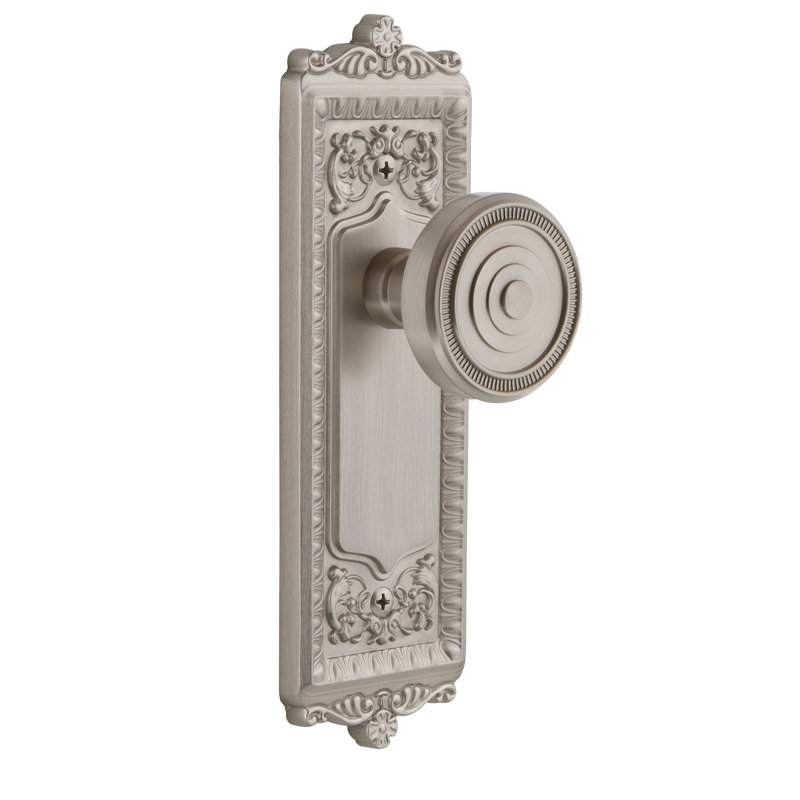 Plaque Grandage Windsor Passage avec bouton de porte Soleil, 2 3/8", Nickel satiné