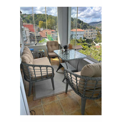 Ensemble de mobilier de jardin