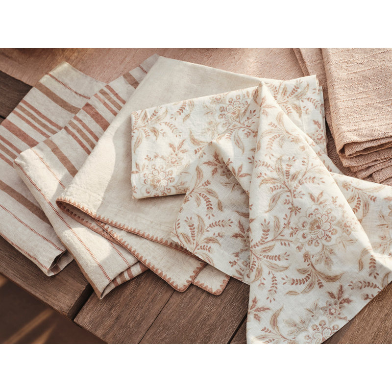 Marguerite Organic Print Square Napkins, Natural w/ Juniper
