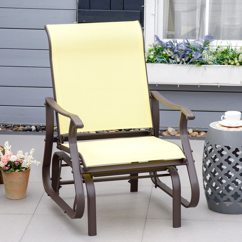Chaise berçante de patio avec balançoire et balançoire de jardin arrière