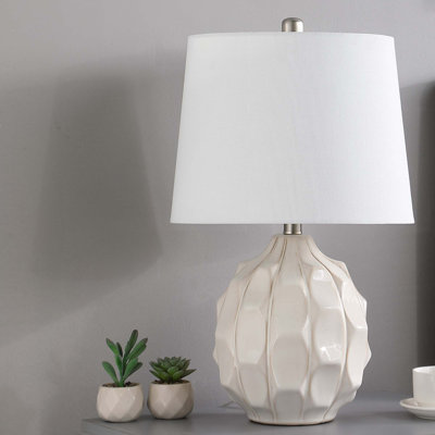 Lampe de table cascade festonnée 21,75 po en bord de mer crème / taupe