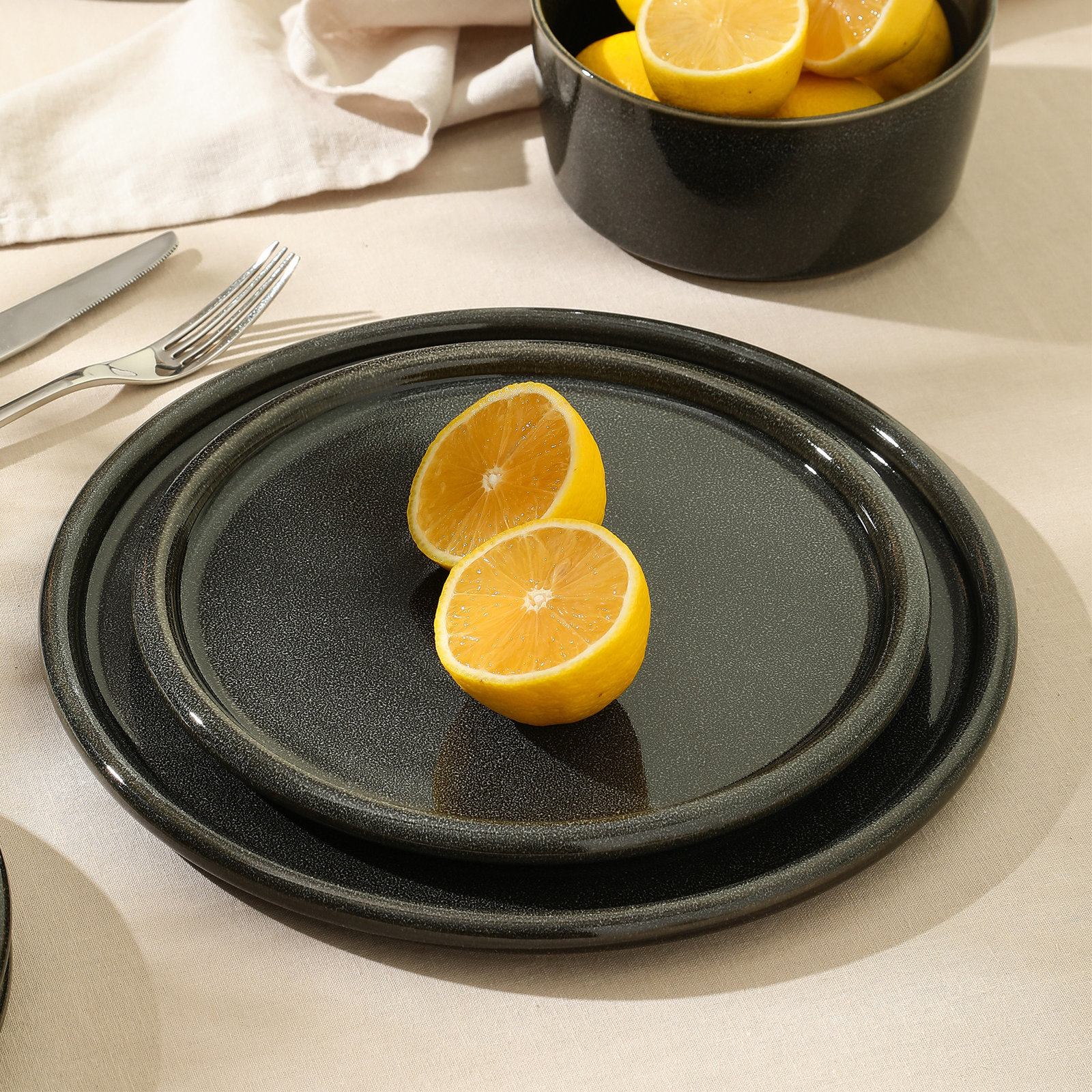 Eden 11" Dinner Plate, Charcoal Grey