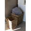 Panier en rotin sur roulettes-120285971
