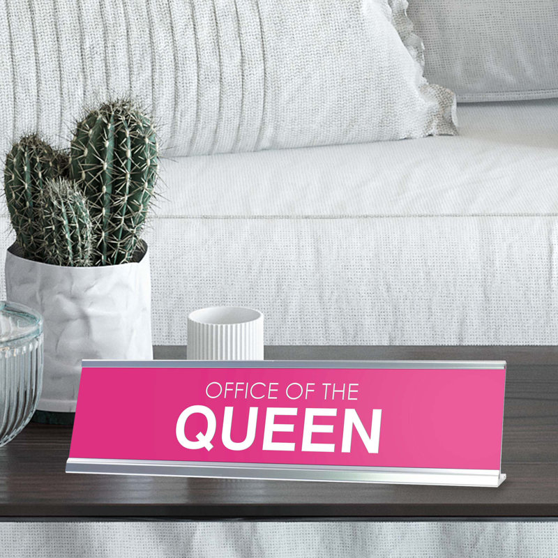 Enseigne fantaisiste «Office of the Queen»