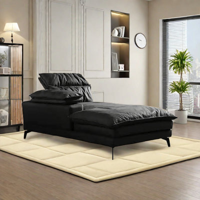 Chaise moderne et ergonomique