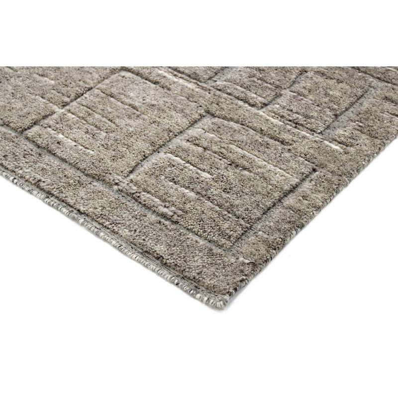 Hand Knotted Wool Area Rug in Taupe/Ivory, Rectangle 6' x 9'