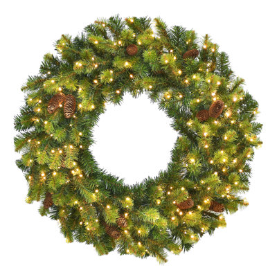 DELUXE VILLAGE MIX PINE WREATH