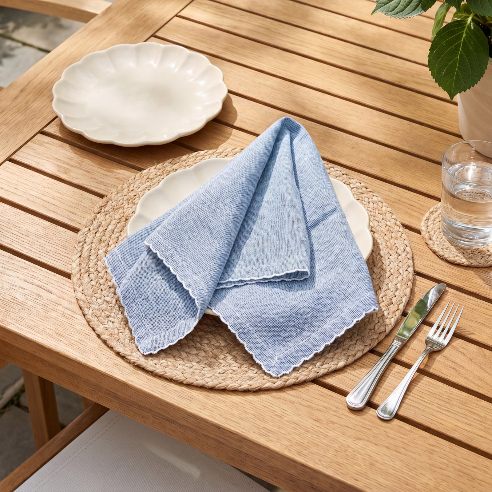 Atoka Reversible Cotton Napkin, Scalloped, Scalloped Rim