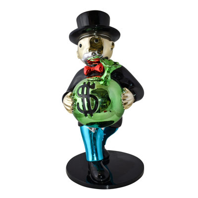 Décontracté, homme monopole, tenant une grande statue en résine de sac d'argent: 16 po x 16 po x H 32 po