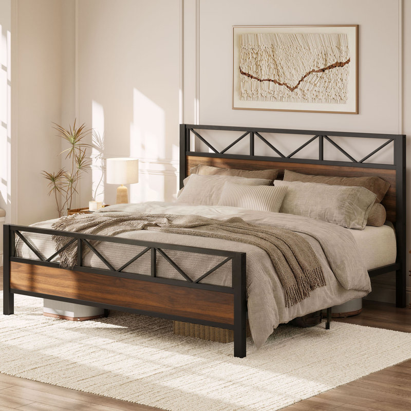 Wykeisha Platform Bed, King, Walnut