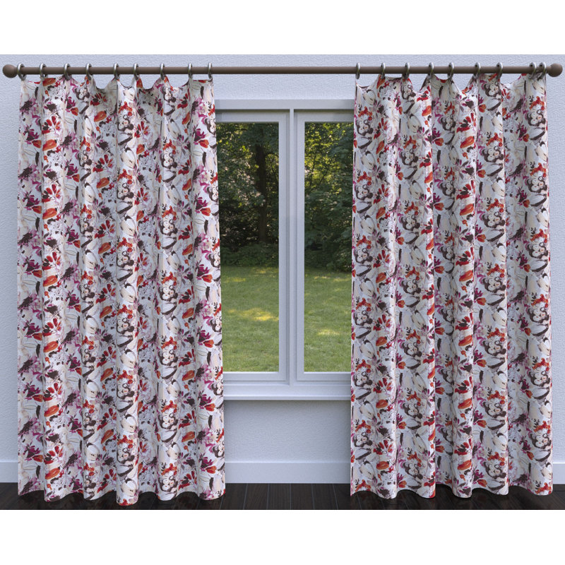 Tissu à imprimé floral, Mauve / Gris