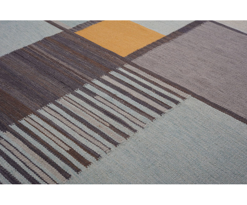 Plaid Area Rug in Gray/Blue