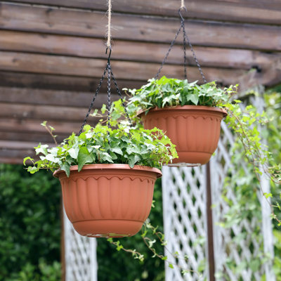 Jardinière suspendue pour plantes d'intérieur et d'extérieur, paquet de 2, pot de fleurs en plastique de 12 pouces avec trou de drainage et plateau absorbant (terre cuite)