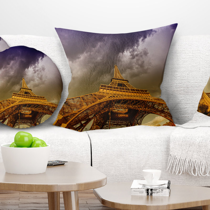 Photographie, Tour Eiffel et magnifique coussin lombaire, 16 po x 1 po, Type de produit