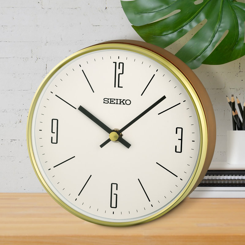 QXG158GLH Classic Modern Clock, Golden