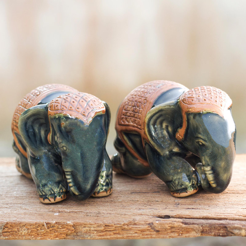 Apopka Animals Figurines & Sculptures