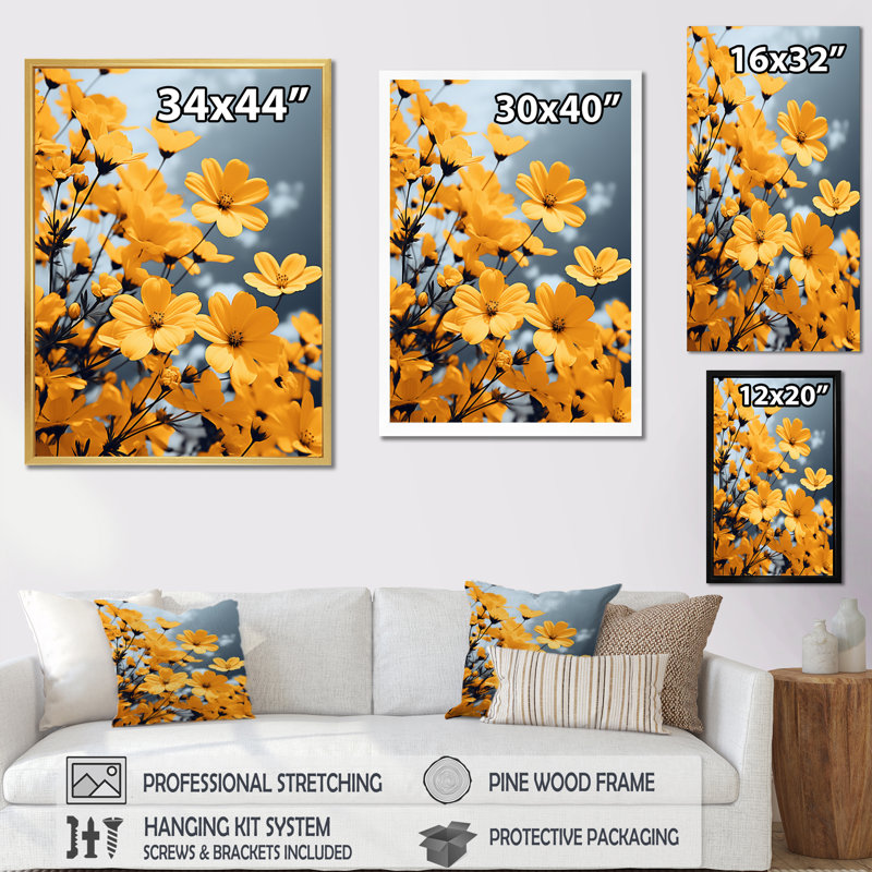 «Daiyah Yellow Gray Flowers Harmony» en jaune sur toile, H 40 po x l 30 po x P 1,5 po, Toile tendue