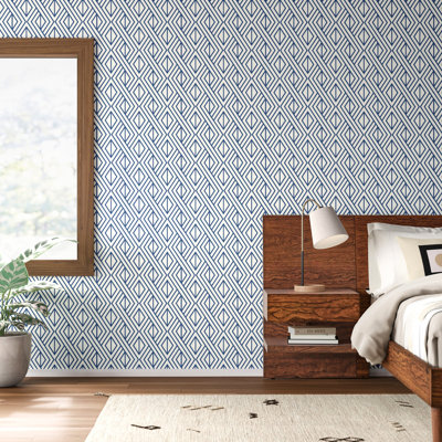 Alyzza Geometric Roll