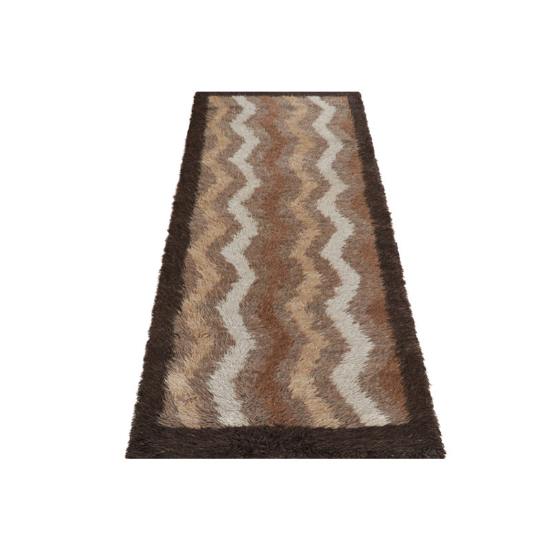One-of-a-Kind 2'6”x6'9” Hand Knotted Area Rug