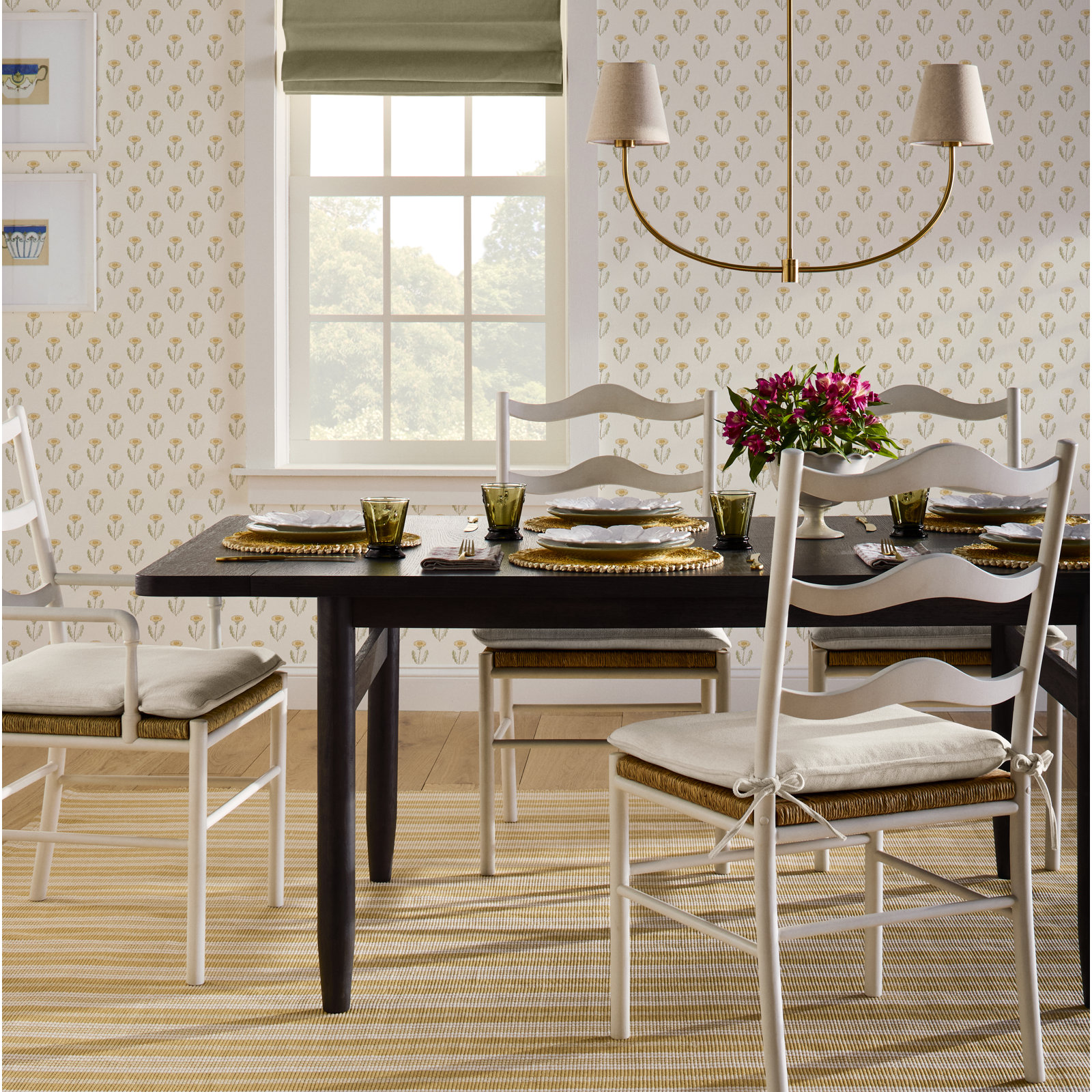 Huset I Solen Floral Wallpaper, Spring Green