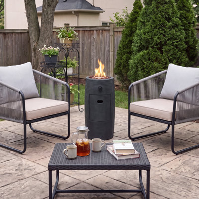 Colonne de feu ronde 15 001 BTU avec pierres de lave Latitude Run®, gris