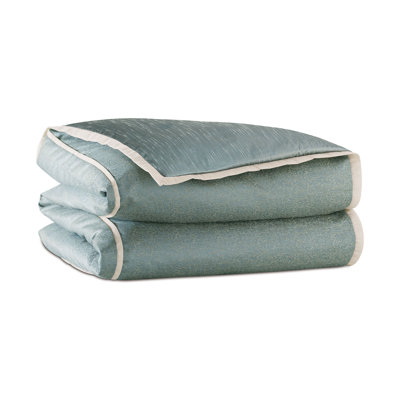 Alaia Glam Polyester Solid Colour Comforter