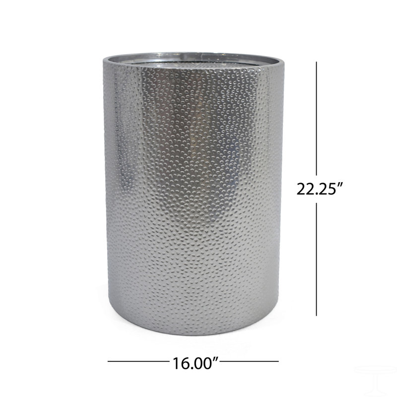 Table d'appoint en métal