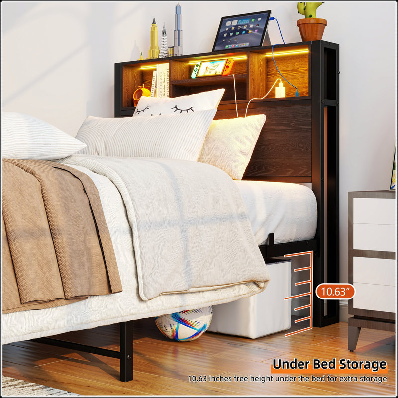 Lit silencieux et stable pour un sommeil ininterrompu, conçu avec le souci du détail pour un confort maximal.