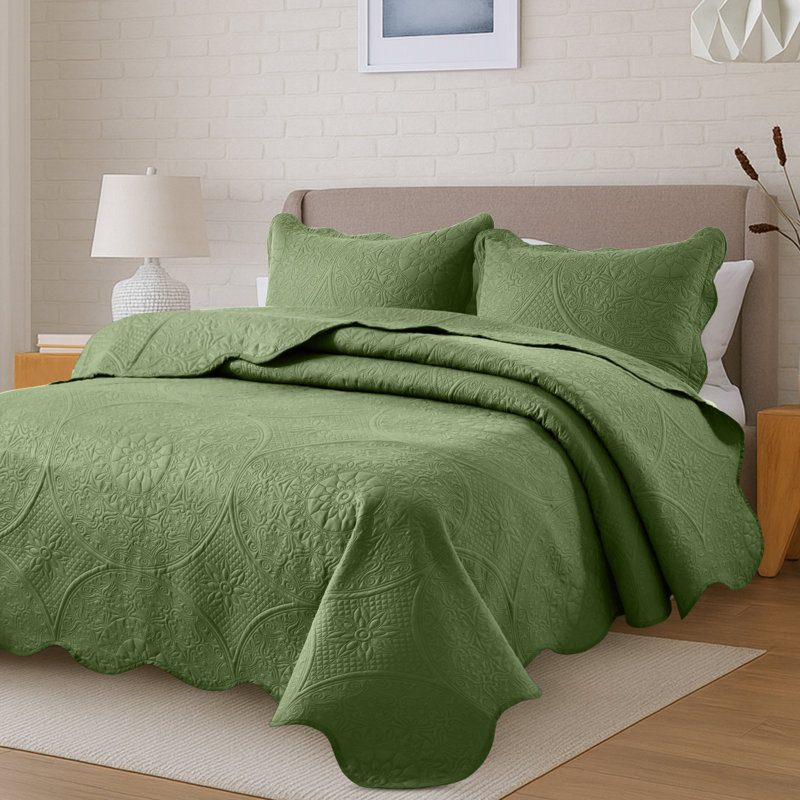 Floral Embossed Quilted Bedspread Set, Oversized and Lightweight Bedding Set with Pillow Shams, Olive Green