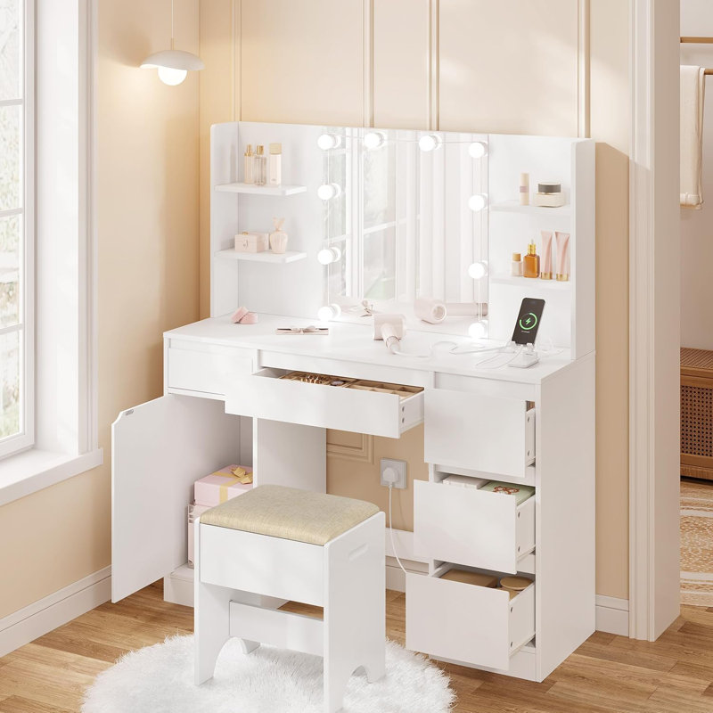 Dressing Table with Mirror