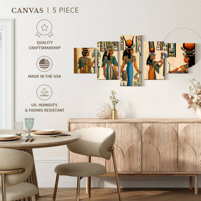 La reine Néfertari offre des papyrus