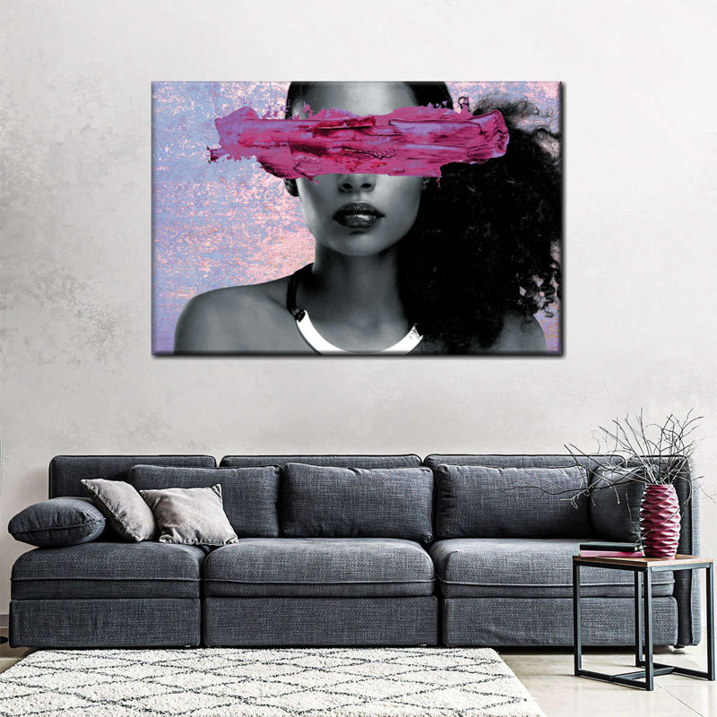 Portrait de fille urbaine en peinture rose, H 8 po x l 12 po x P 1 po