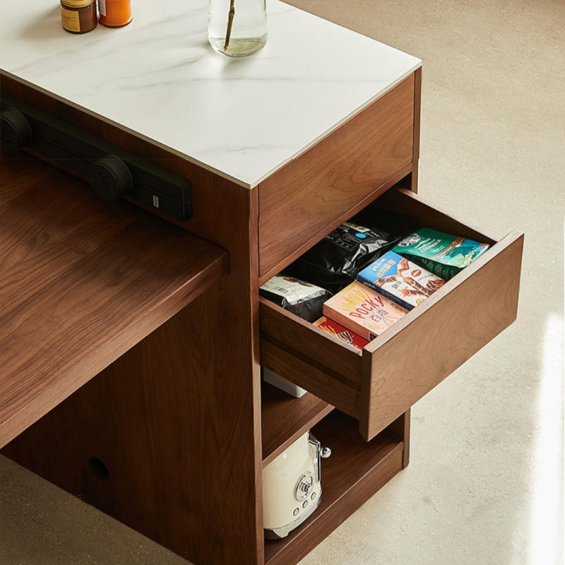 Simple and Classic Solid Wood Dining Table