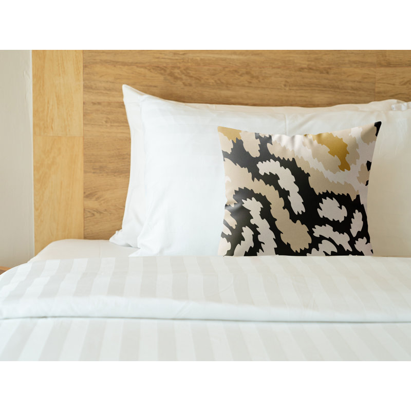 Coussin intérieur en faux suède Misio, Bois de tempête, 16 po x 16 po
