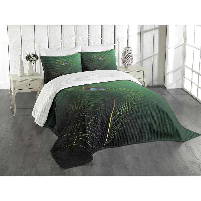 Queen Size Green and Black Polyester Bedspread with Peacock Feather Design
